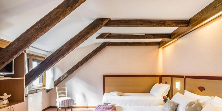 Lyžování i wellness v italských Alpách: hotel v obci Ravascletto, snídaně či polopenze i 28 km sjezdovek