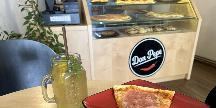 Kousek pizzy a domácí limonáda dle výběru v centru Písku: sýrová i šunková