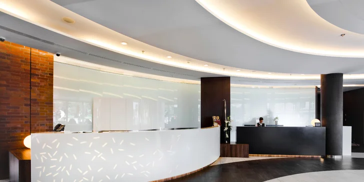 Moderní hotel v centru města Bielsko-Biała blízko u vlakového nádraží: snídaně i polopenze