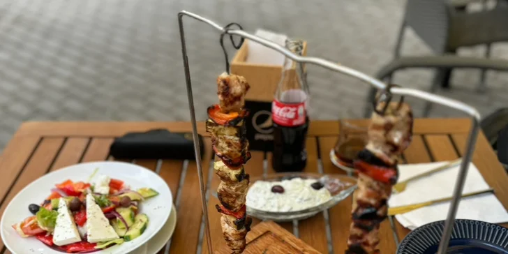 Všechny chutě Peloponésu: degustace vyhlášených pochoutek v tradiční řecké restauraci