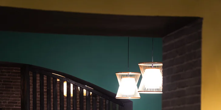 Vouchery na 300-1500 Kč do vegan asijské restaurace: sushi, bún chả, burgery i krásný zážitek