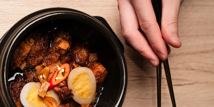 Vouchery na 300-1500 Kč do vegan asijské restaurace: sushi, bún chả, burgery i krásný zážitek