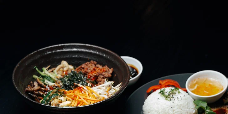 Vouchery na 300-1500 Kč do vegan asijské restaurace: sushi, bún chả, burgery i krásný zážitek