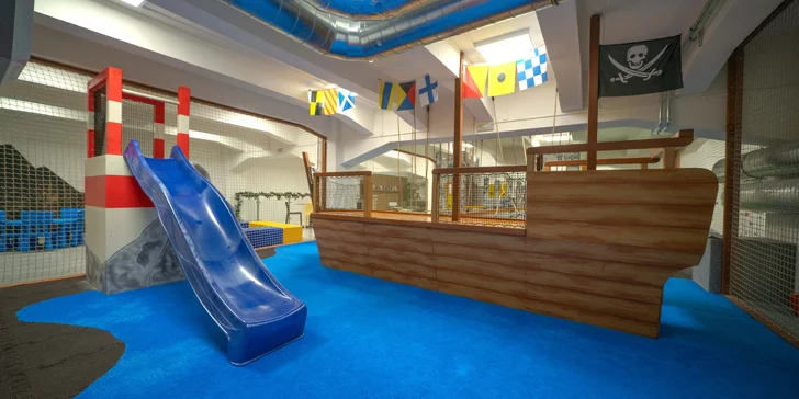 Vstupy pro nové zákazníky na boulderingovou stěnu Hudy Boulder Karlín: pro děti, studenty i dospělé