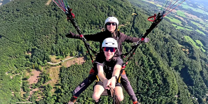 Tandemový paragliding: adrenalinový termický let v Beskydech pro 1 osobu