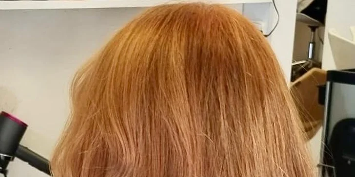 Oslňte novým účesem: Barvení vlasů s intenzivní maskou v Hair Studiu Marie