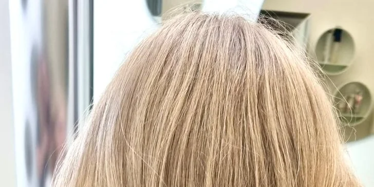 Oslňte novým účesem: Barvení vlasů s intenzivní maskou v Hair Studiu Marie