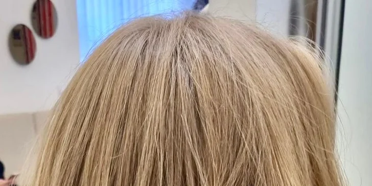 Oslňte novým účesem: Barvení vlasů s intenzivní maskou v Hair Studiu Marie