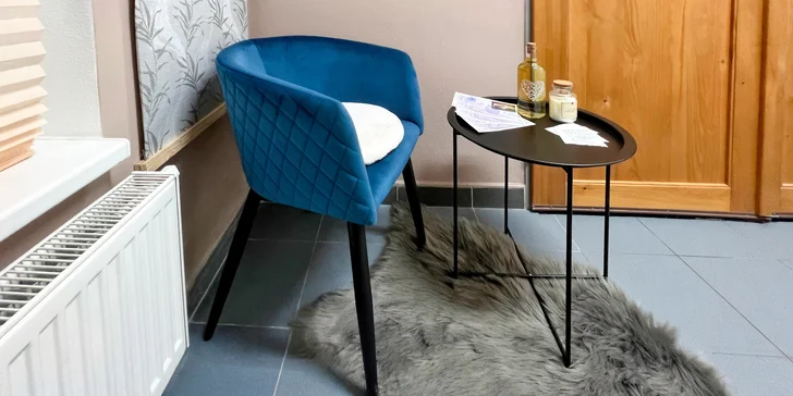 Objemové prodlužování řas metodou volume i laminace nepoddajného obočí s barvením a výživou