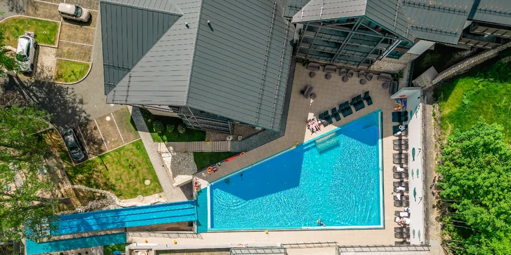 Świeradów-Zdrój: krásné apartmány, moderní wellness a snídaně nebo polopenze