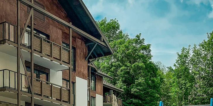 Świeradów-Zdrój: krásné apartmány, moderní wellness a snídaně nebo polopenze