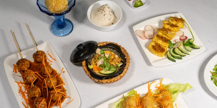 Asijské menu dle výběru až pro 3 osoby: Pho Bo, Kung-pao, Bún chả i dezert