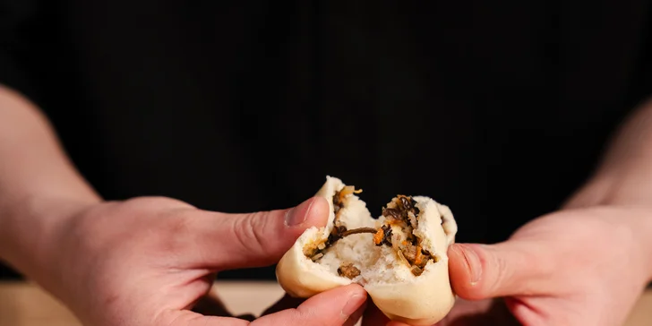 Vouchery na 300-1500 Kč do vegan asijské restaurace: sushi, bún chả, burgery i krásný zážitek