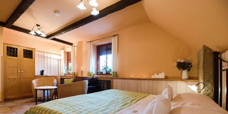 Stylový hotel na jižní Moravě se snídaní, degustační večeří i lahví vína