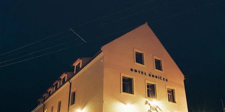Stylový hotel na jižní Moravě se snídaní, degustační večeří i lahví vína