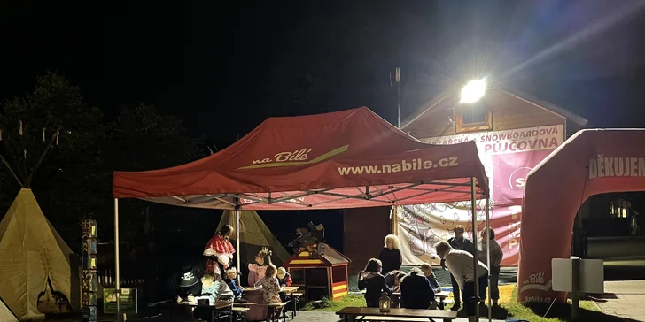 Vstup do Dětského letního parku i rodinný zážitkový večer s lanovkou a špekáčky na Bílé