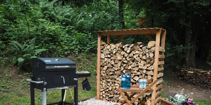 Útulný tiny house v přírodě Podkrkonoší až pro 4 osoby