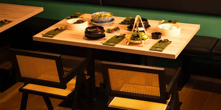 Vouchery na 300-1500 Kč do vegan asijské restaurace: sushi, bún chả, burgery i krásný zážitek