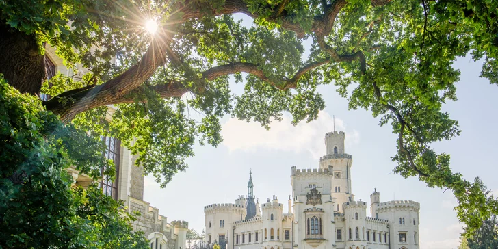 Romantika v Hluboké nad Vltavou: 4* zámecký hotel, luxusní wellness i jídlo