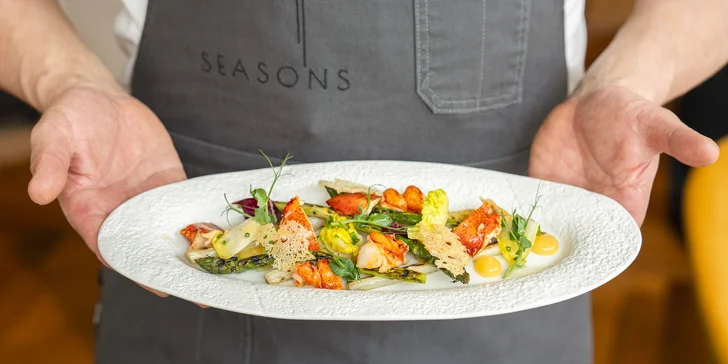 Dárkové poukazy do restaurace Seasons v hotelu Hilton Prague v hodnotě 1000 až 2000 Kč