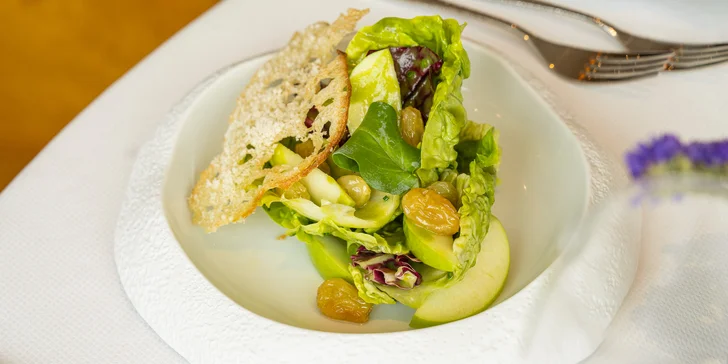 Dárkové poukazy do restaurace Seasons v hotelu Hilton Prague v hodnotě 1000 až 2000 Kč