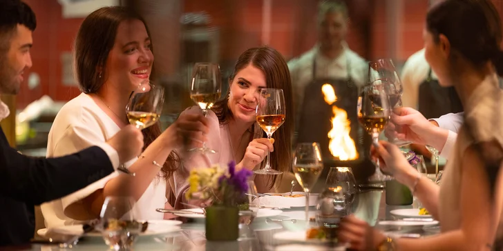 Dárkové poukazy do restaurace Seasons v hotelu Hilton Prague v hodnotě 1000 až 2000 Kč