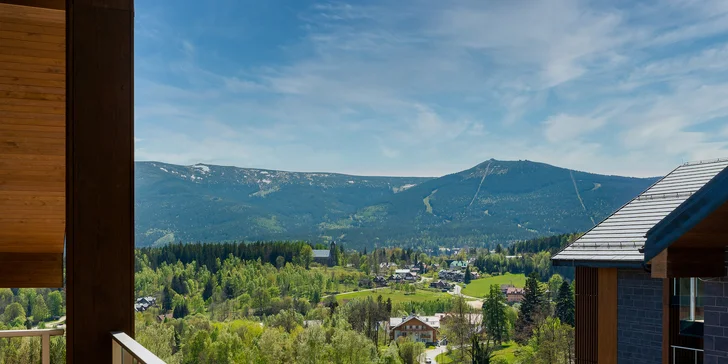 Nový moderní resort ve Sklářské Porubě: snídaně či polopenze, wellness, infinity bazén