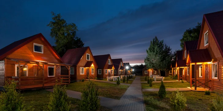 Hotel či domek u Baltu a jezera Bukowo: neomezený wellness, polopenze nebo snídaně