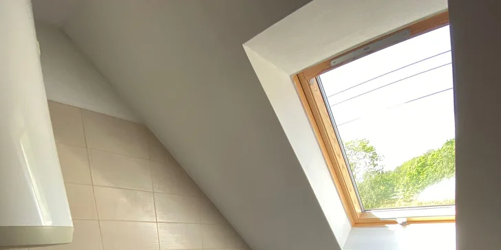 Vybavené apartmány u Hejnic v Jizerských horách až pro 8 osob, zahrada s potokem