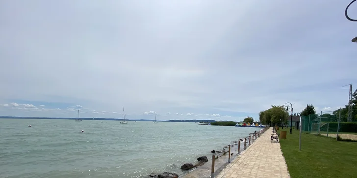 4* hotel u Balatonu se snídaní či polopenzí, bazénem a 2 dětmi do 5,9 let zdarma