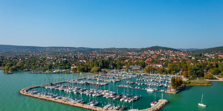 4* hotel u Balatonu se snídaní či polopenzí, bazénem a 2 dětmi do 5,9 let zdarma