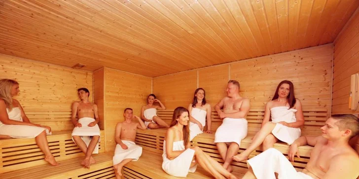 Pobyt kousek od centra Varšavy: možnost snídaní, vstup do wellness se saunami a bazénem