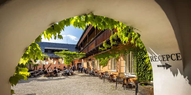 Otevřený voucher ve výši 500–5000 Kč na cokoli na Zámku Zábřeh: ubytování, restaurace i wellness