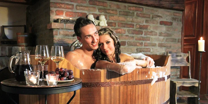 Otevřený voucher ve výši 500–5000 Kč na cokoli na Zámku Zábřeh: ubytování, restaurace i wellness