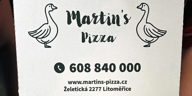 Neapolská pizza dle výběru pro 1 nebo 2 osoby: Quattro Formaggi, Capriciosa i Hawai