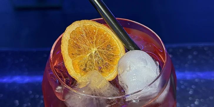 Sisha, drinky i snack pro dva nebo celou partu v baru se spoustou zábavy