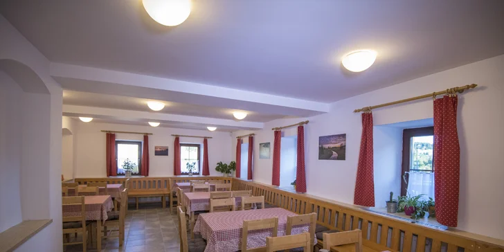 Zrekonstruované apartmány v Krušných horách s bazénem a koloběžkami