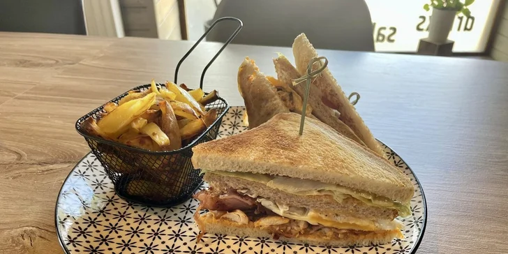 Sendvič nebo quesadilla podle výběru pro 1 či 2 osoby