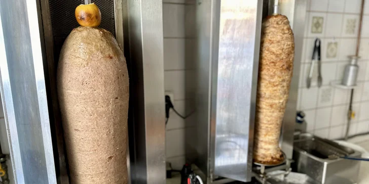 Kebab box s rýži či hranolky nebo dürüm tortilla s nápojem pro jednoho i dva