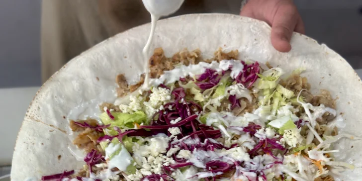 Kebab box s rýži či hranolky nebo dürüm tortilla s nápojem pro jednoho i dva