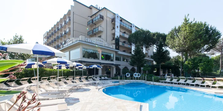 Dovolená v Itálii: 4* hotel s bazénem a vířivkou kousek od pláže i strava