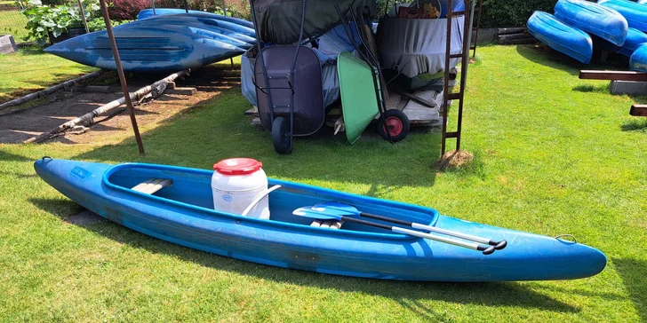 Pronájem kánoe pro 2-3 osoby nebo paddleboardu pro jednoho: včetně příslušenství