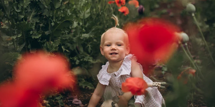 Lifestylové focení v exteriéru v okolí Loun a Mostu: rodinné, párové, těhotenské i focení se zvířaty