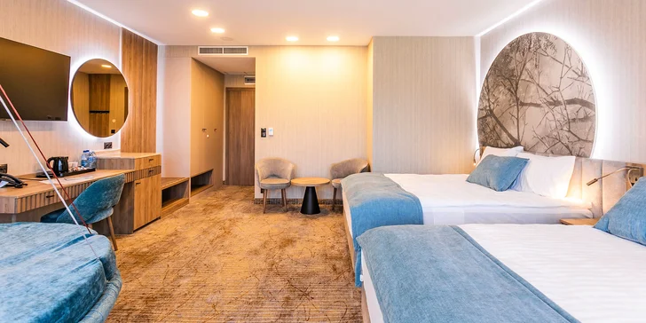 Perfektní dovolená pro rodinky s dětmi: hotel jen 100 m od pláže, bazén, sauna i animační program