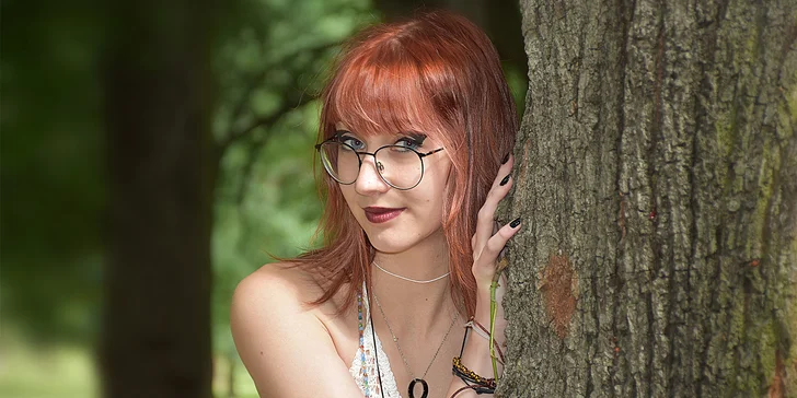 Hodina focení v ateliéru nebo venku: 20 či 40 snímků profesionální kvality