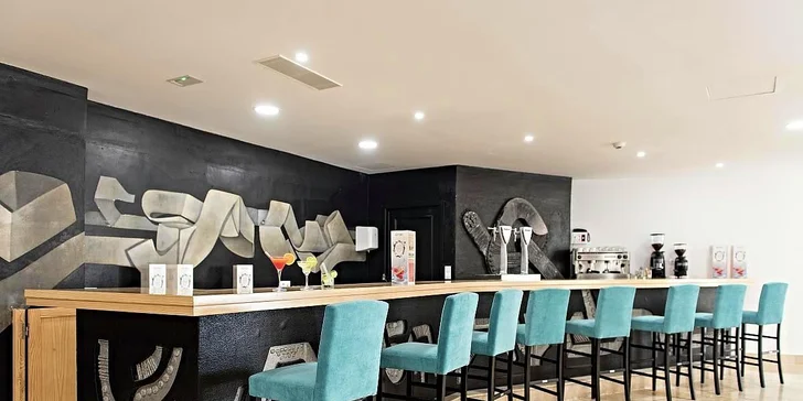 All inclusive dovolená ve Španělsku: 4* hotel AluaSun Doblemar přímo u pláže a s bazény