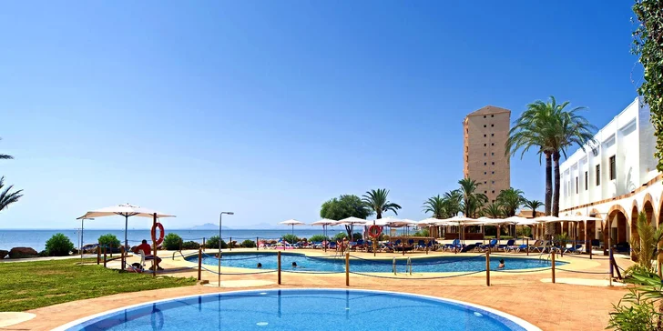 All inclusive dovolená ve Španělsku: 4* hotel AluaSun Doblemar přímo u pláže a s bazény
