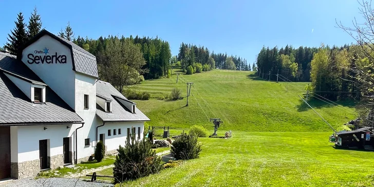 Apartmány na horské chatě v Jeseníkách vč. domácí stravy a neomezeného wellness s bazénem