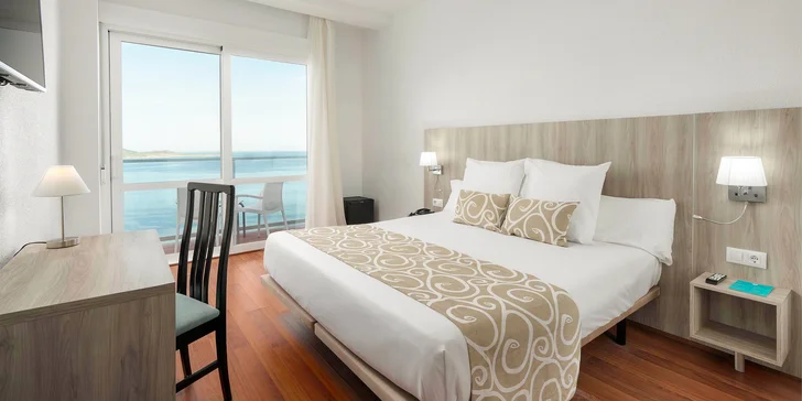 All inclusive dovolená ve Španělsku: 4* hotel AluaSun Doblemar přímo u pláže a s bazény