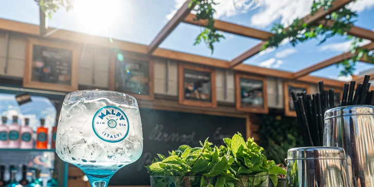 S láskou do Prahy: 4* hotel v centru, snídaně, láhev sektu i romanticky vyzdobený pokoj
